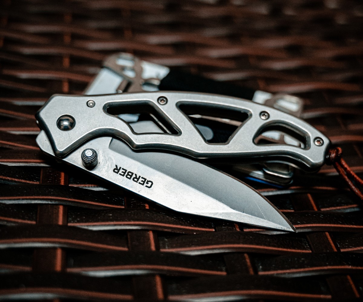 gerber multitool knife