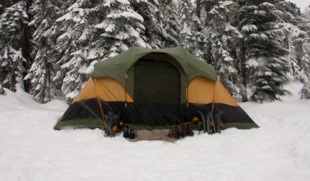 10 Best Backpacking Tents Under 100 & Buying Guide (2022)